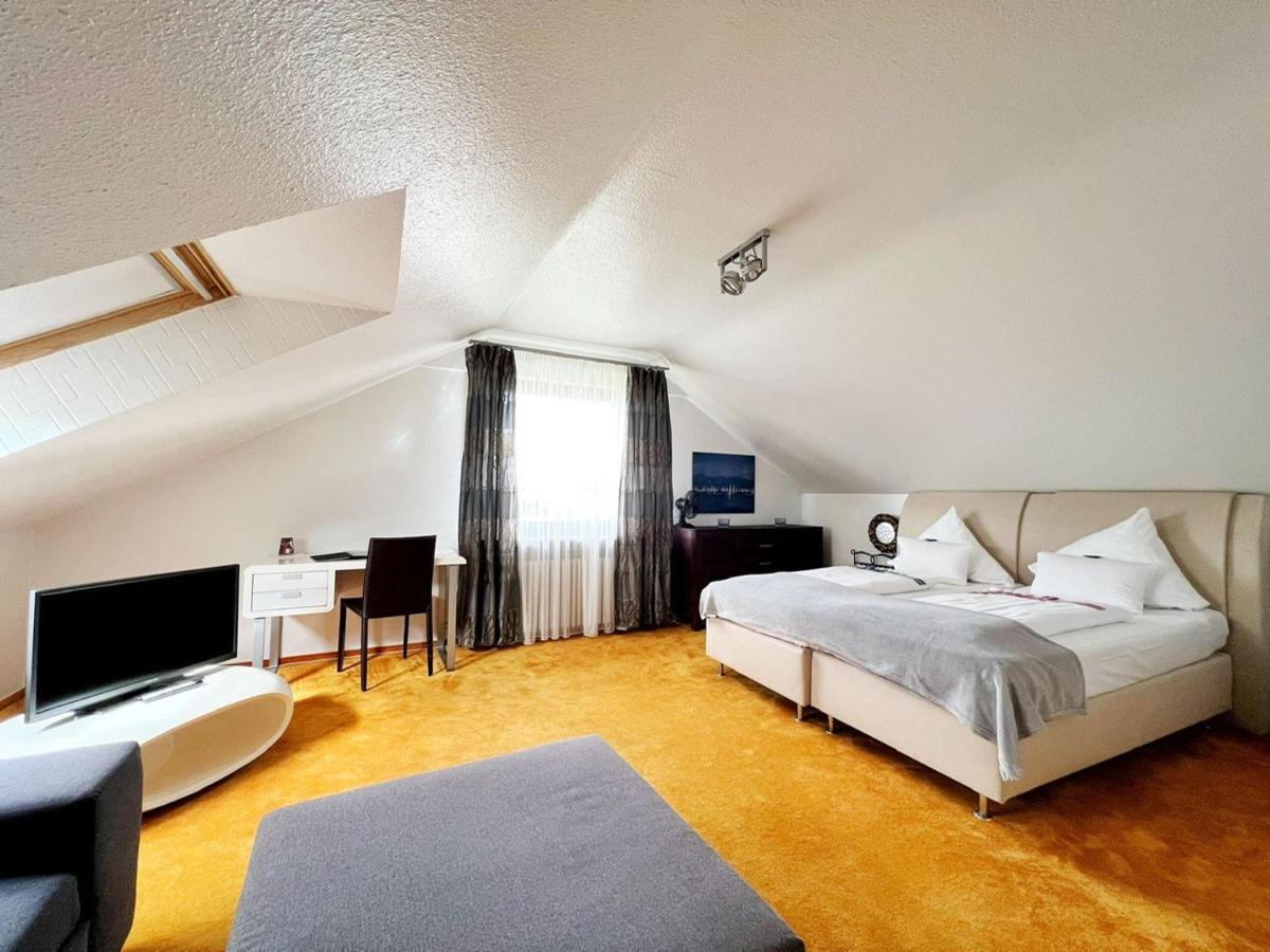 Hotel Hellers Twenty Four I -24H-Check-In- Фридрихсхафен Экстерьер фото