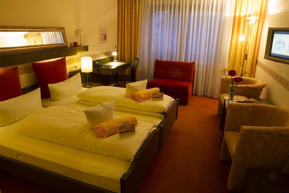 Hotel Hellers Twenty Four I -24H-Check-In- Фридрихсхафен Экстерьер фото