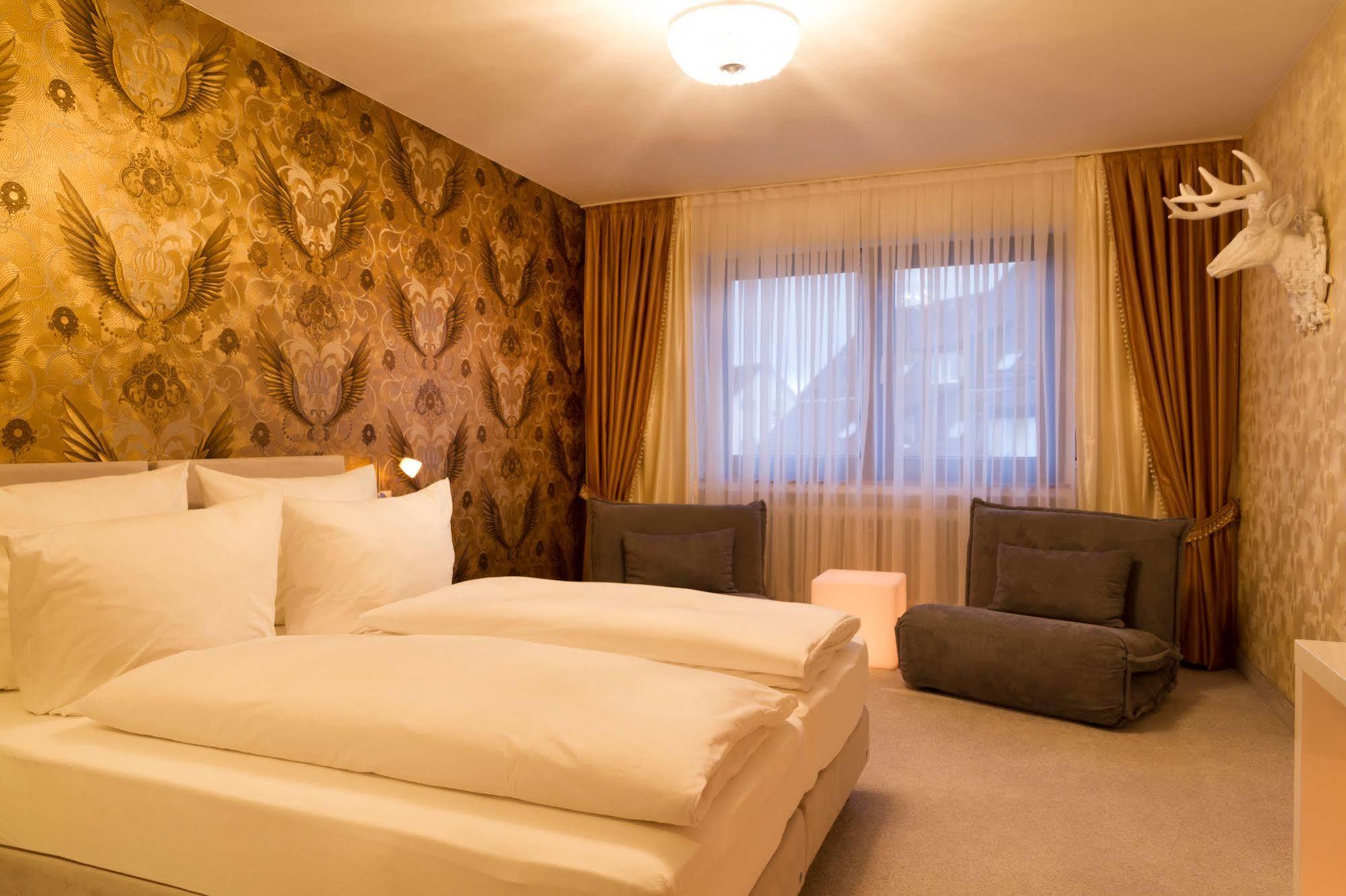 Hotel Hellers Twenty Four I -24H-Check-In- Фридрихсхафен Экстерьер фото
